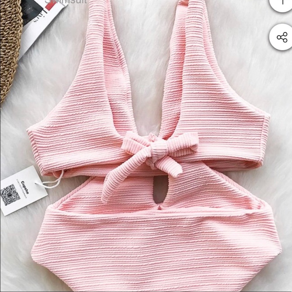 Never worn. - Picture 2 of 3